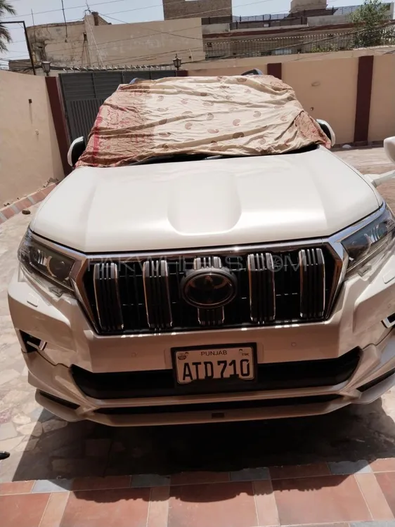 Toyota Prado 2019 for Sale in Multan Image-1