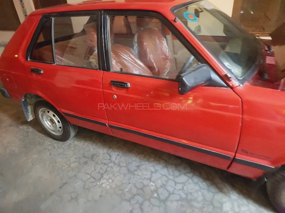 ٹویوٹا اسٹارلیٹ 1981 for Sale in ڈیرہ اسماعیل خان Image-1