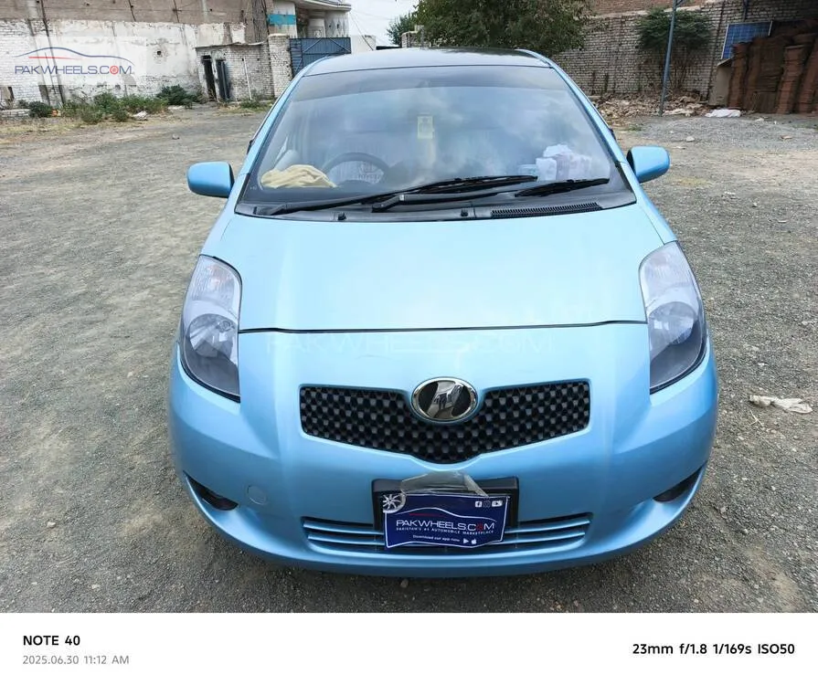 Toyota Vitz 2006 for Sale in Peshawar Image-1