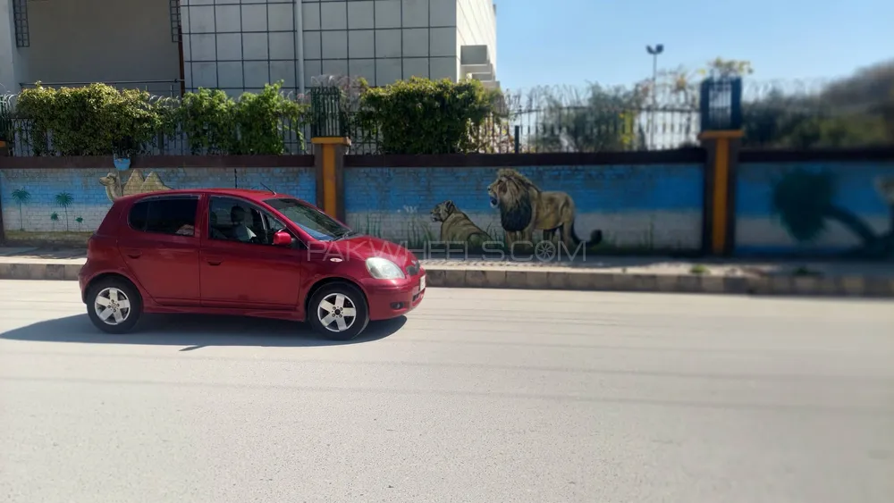 Toyota Vitz 2002 for Sale in Peshawar Image-1