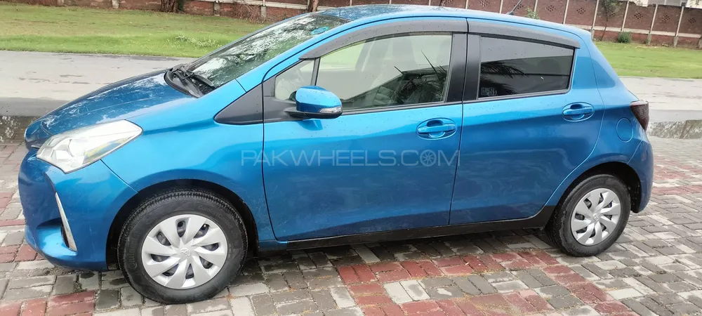 Toyota Vitz 2018 for Sale in Gujranwala Image-1
