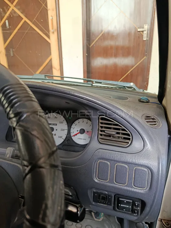 ڈائیہاتسو کیور 2005 for Sale in لاہور Image-1