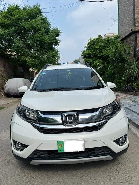 Honda BR-V 2017 for Sale in Lahore Image-1