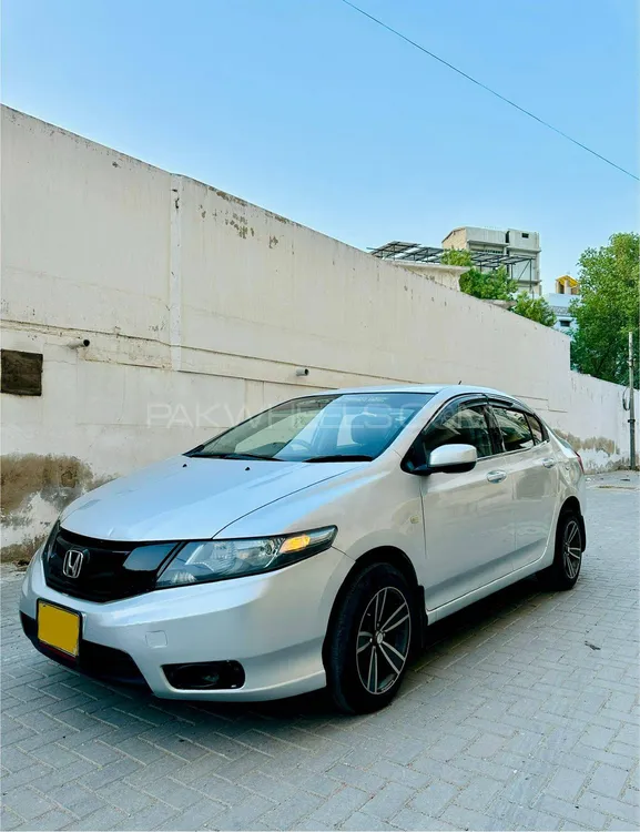 Honda City 2010 for Sale in Karachi Image-1