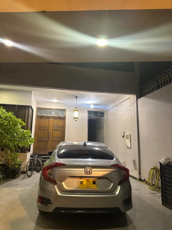 Honda Civic 2017 for Sale in Karachi Image-1