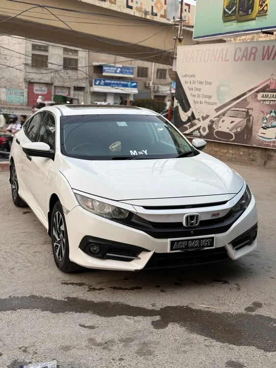 Honda Civic 2017 for Sale in Peshawar Image-1