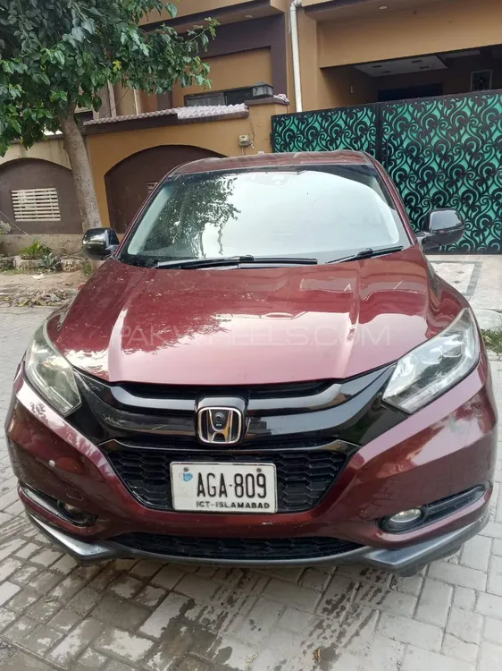 Honda Vezel 2014 for Sale in Lahore Image-1