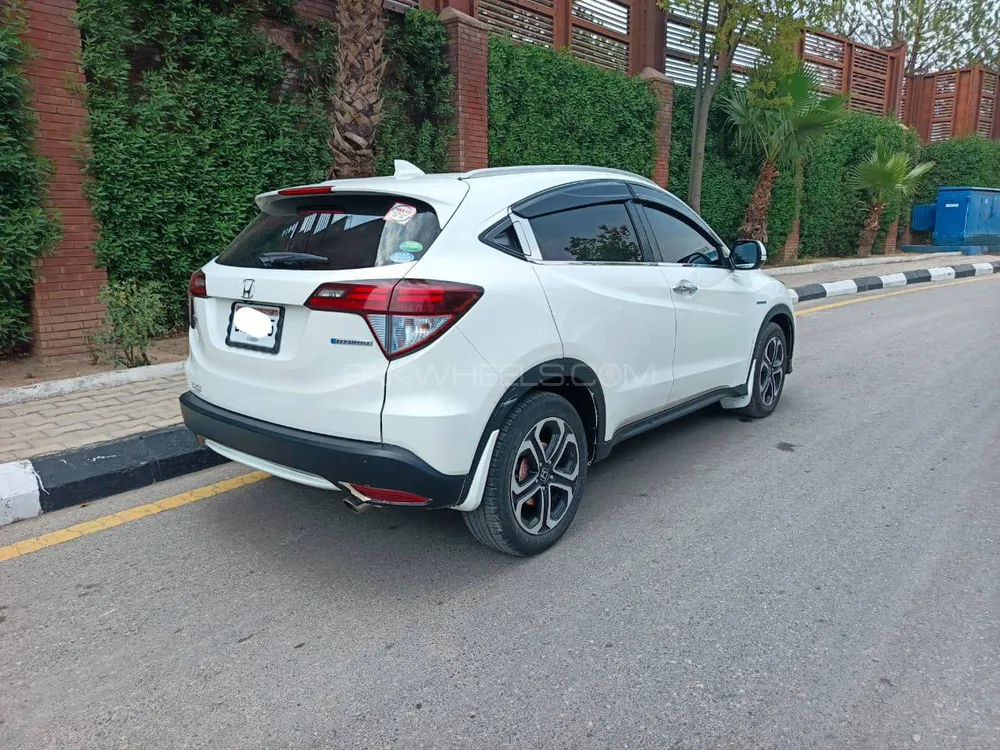 Honda Vezel 2014 for Sale in Rawalpindi Honda Vezel 2014 for Sale in Rawalpindi Image-5