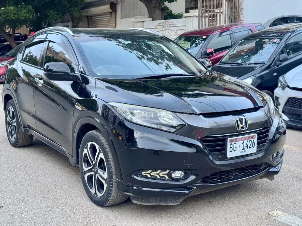 Honda Vezel 2014 for Sale in Karachi Image-1