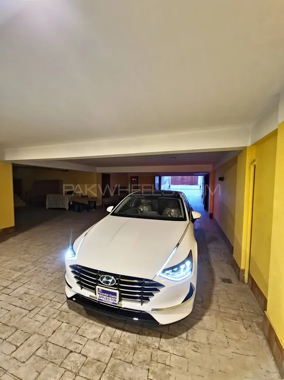 Hyundai Sonata 2025 for Sale in Multan Image-1