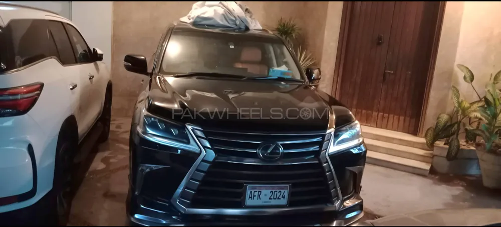 Lexus LX Series 2018 for Sale in Karachi Image-1