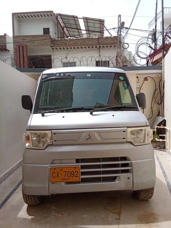 Mitsubishi Minicab 2013 for Sale in Karachi Image-1