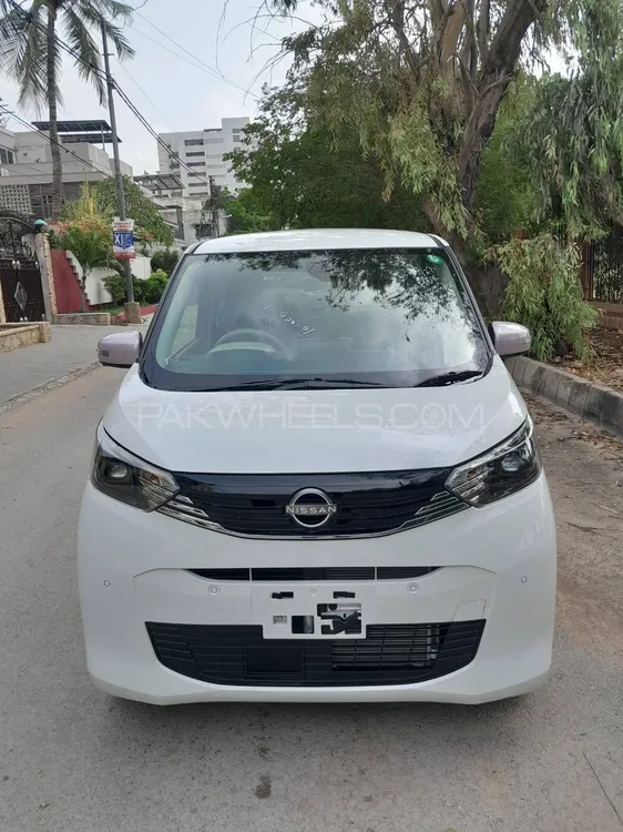 Nissan Dayz 2023 for Sale in Karachi Image-1