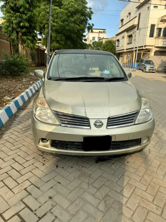 Nissan Tiida 2007 for Sale in Karachi Image-1