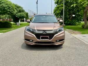 Honda Vezel Hybrid Z 2016 for Sale