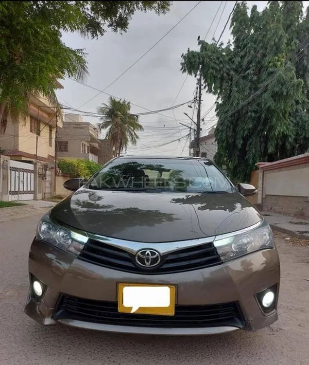 Toyota Corolla 2015 for Sale in Karachi Image-1