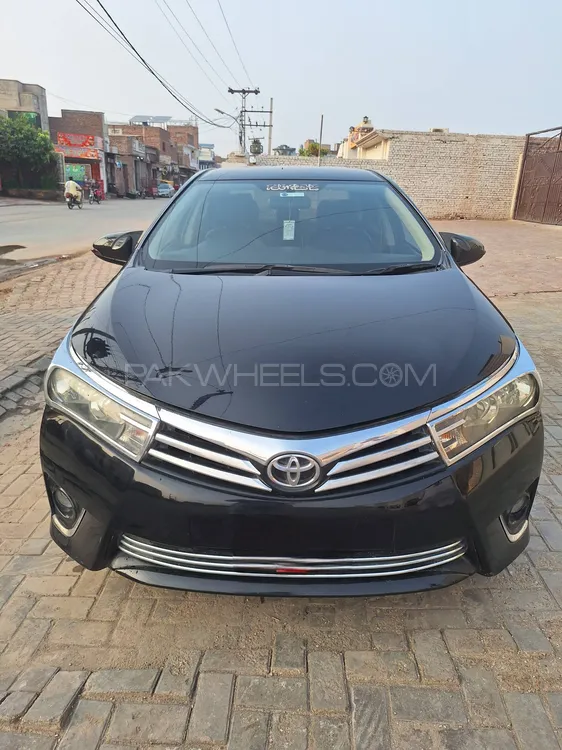 Toyota Corolla 2015 for Sale in Multan Image-1