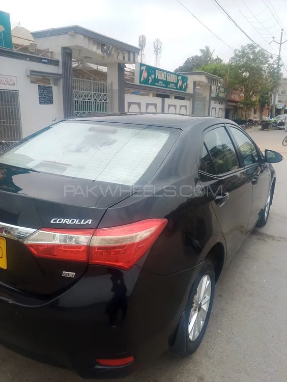 Toyota Corolla 2015 for Sale in Karachi Image-1