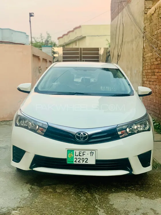 Toyota Corolla 2017 for Sale in Kharian Image-1