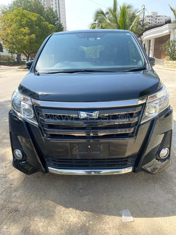 Toyota Noah 2016 for Sale in Karachi Image-1