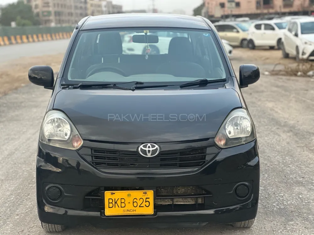 Toyota Pixis Epoch 2014 for Sale in Karachi Image-1