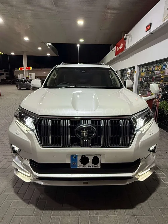 Toyota Prado 2018 for Sale in Islamabad Image-1