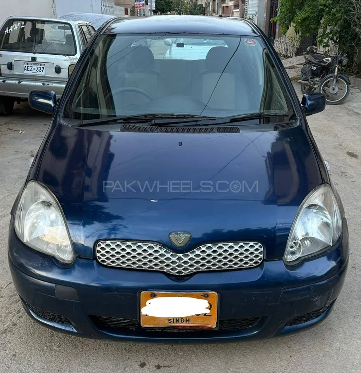 Toyota Vitz 2003 for Sale in Karachi Image-1