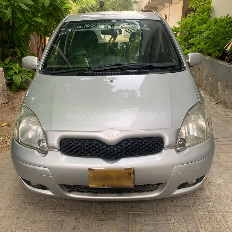 Toyota Vitz 2003 for Sale in Karachi Image-1