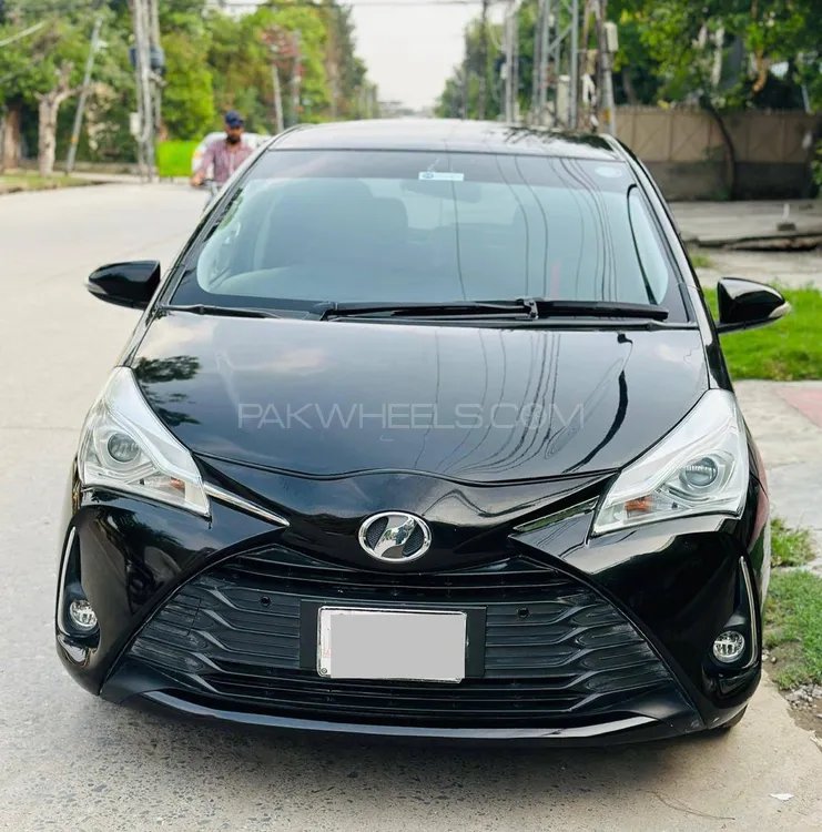 Toyota Vitz 2014 for Sale in Islamabad Image-1