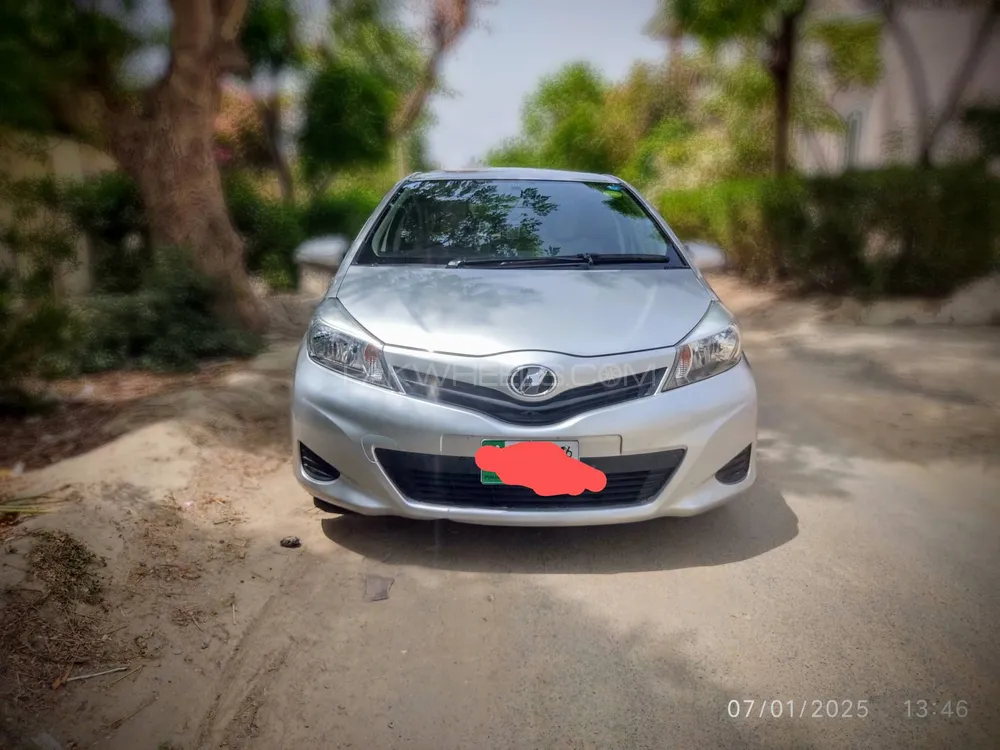 Toyota Vitz 2013 for Sale in Bahawalpur Image-1