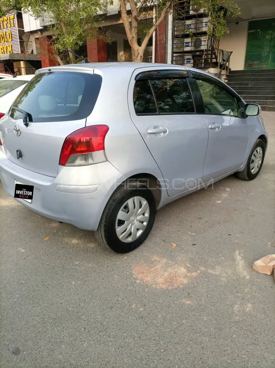 Toyota Vitz 2010 for Sale in Islamabad Image-1