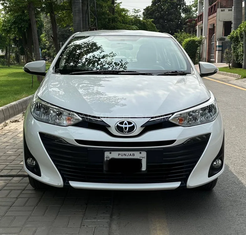 Toyota Yaris Sedan 2021 for Sale in Lahore Image-1