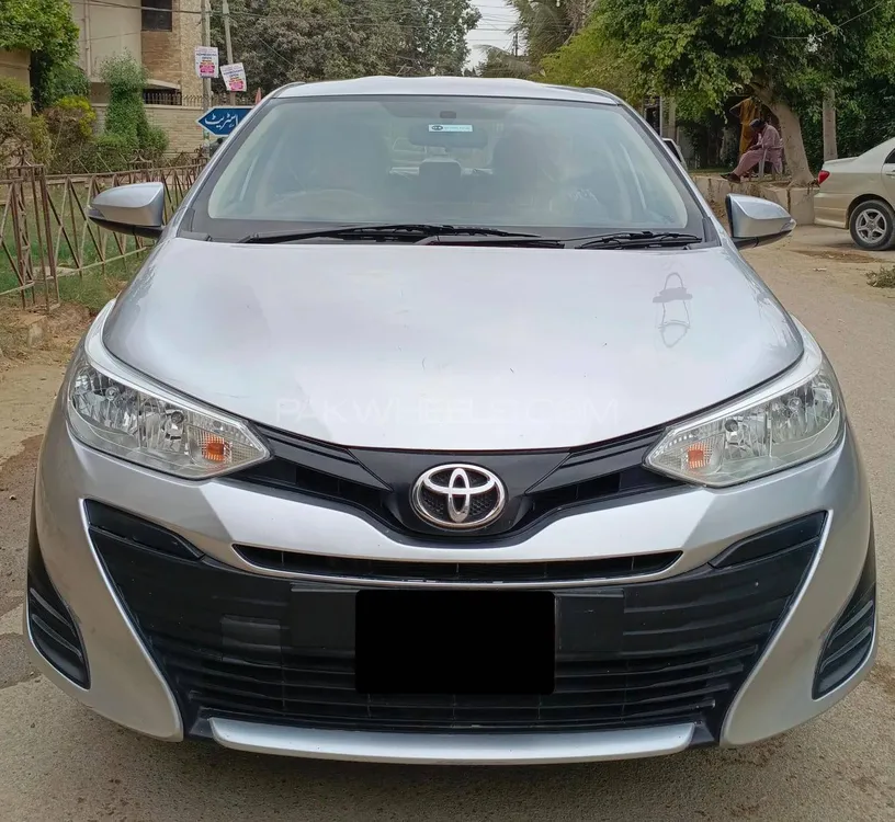Toyota Yaris Sedan 2023 for Sale in Karachi Image-1