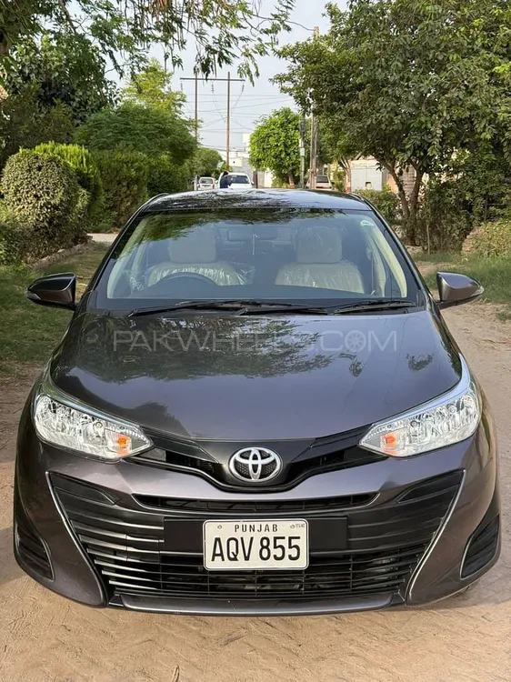 Toyota Yaris Sedan 2024 for Sale in Burewala Image-1