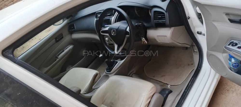 Honda City 2017 for Sale in Chichawatni Image-1
