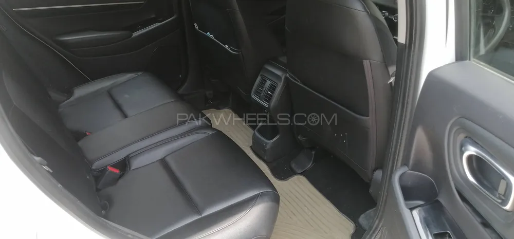 Honda HR-V 2023 for Sale in Lahore Honda HR-V 2023 for Sale in Lahore Image-9