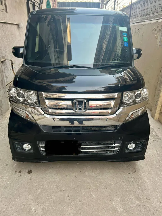Honda N Box 2015 for Sale in Karachi Honda N Box 2015 for Sale in Karachi Image-3