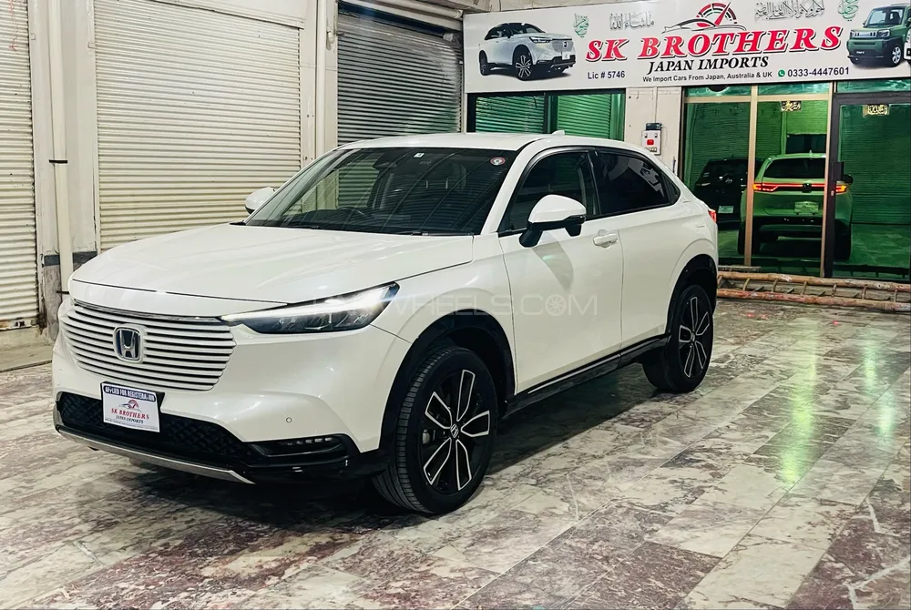 Honda Vezel 2021 for Sale in Peshawar Image-1