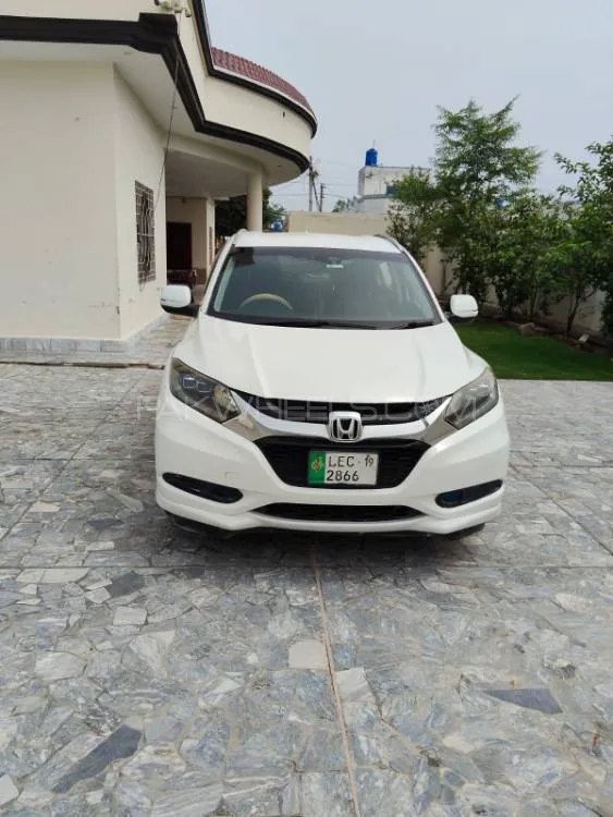 Honda Vezel 2014 for Sale in Mandi bahauddin Image-1