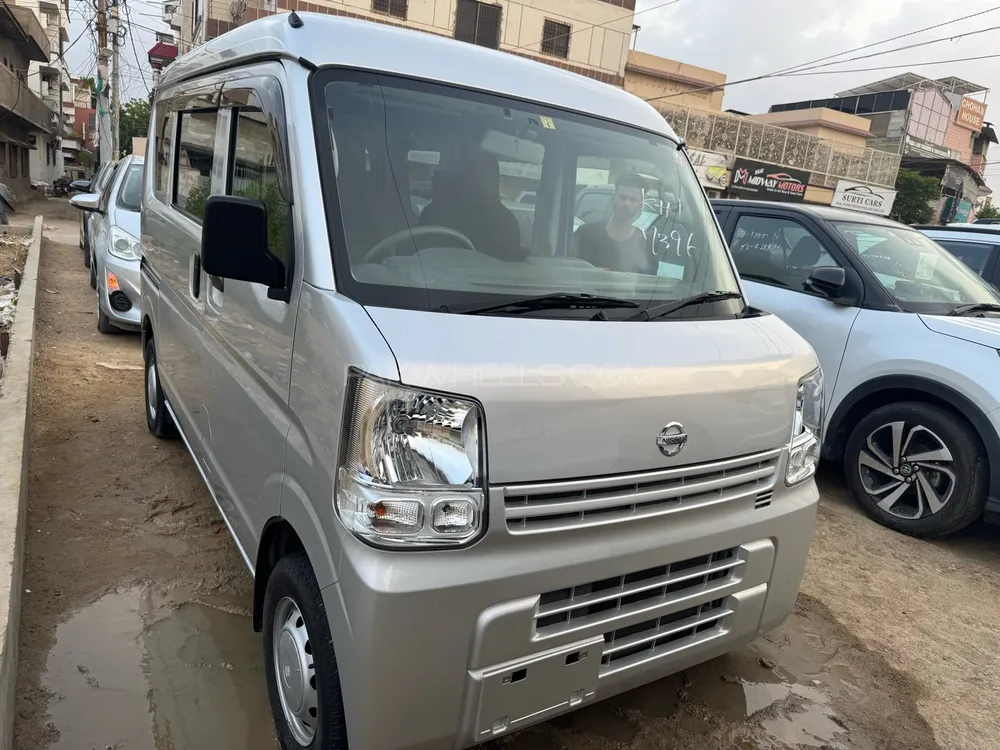 Nissan Clipper 2020 for Sale in Karachi Image-1