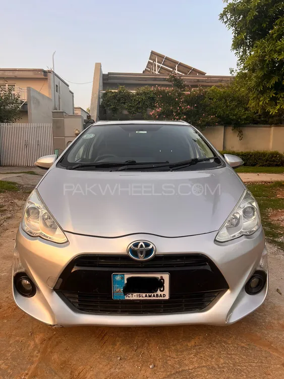 Toyota Aqua 2016 for Sale in Islamabad Image-1