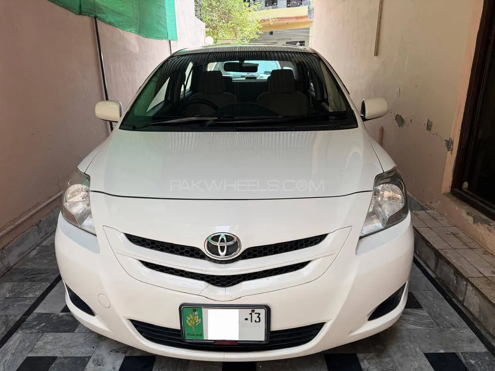 Toyota Belta 2008 for Sale in Lahore Image-1