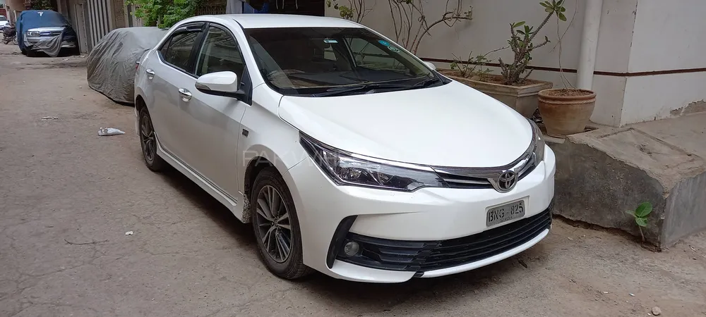 Toyota Corolla 2018 for Sale in Karachi Image-1