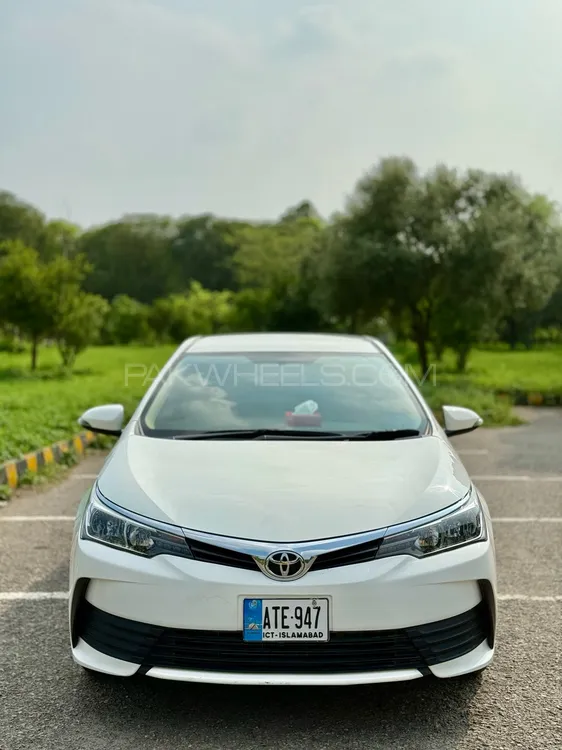 Toyota Corolla 2020 for Sale in Islamabad Image-1