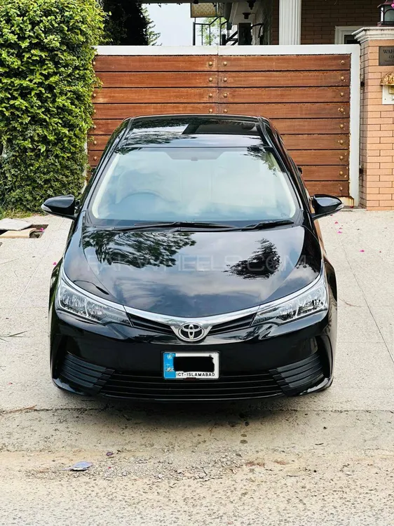 Toyota Corolla 2020 for Sale in Islamabad Image-1