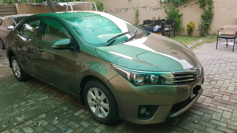 Toyota Corolla 2016 for Sale in Lahore Image-1
