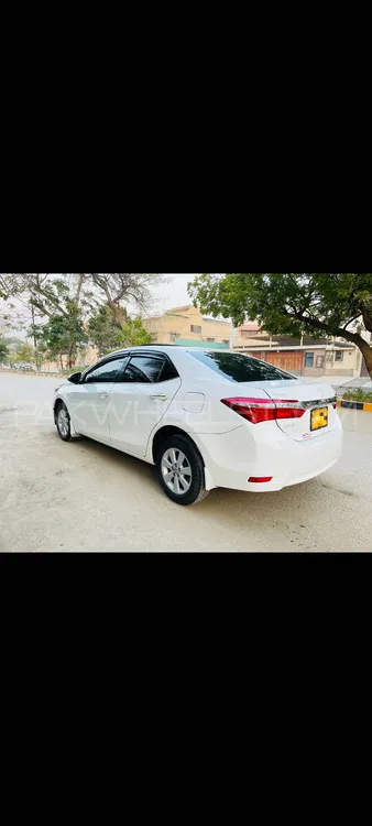 Toyota Corolla 2016 for Sale in Karachi Image-1