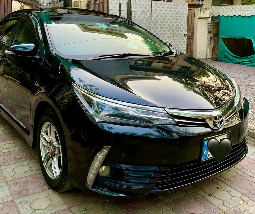 Toyota Corolla 2017 for Sale in Islamabad Image-1
