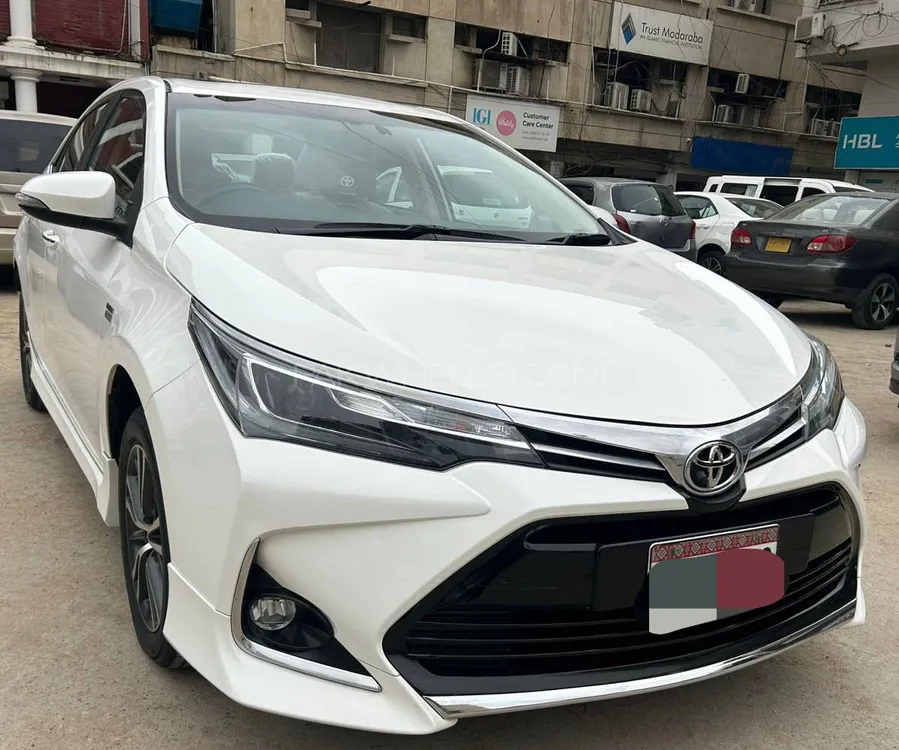 Toyota Corolla 2021 for Sale in Karachi Image-1