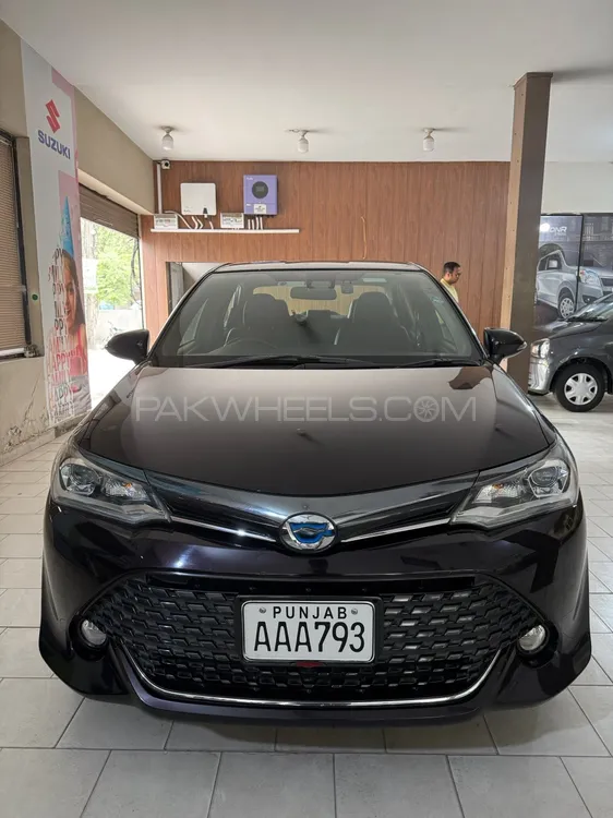 Toyota Corolla Axio 2016 for Sale in Lahore Image-1
